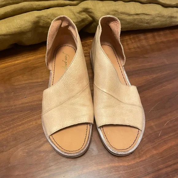 Free People Shoes Free People Mont Blanc Leather Asymmetrical